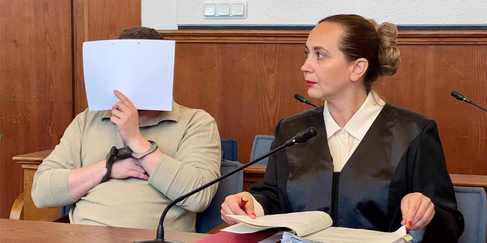 Hat er die Krankenschwester erstochen? Ex-Partner vor Gericht