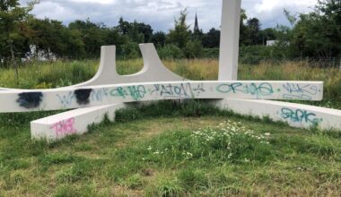 Recklinghausen: Sitz-Skulptur auf Kunstmeile beschmiert