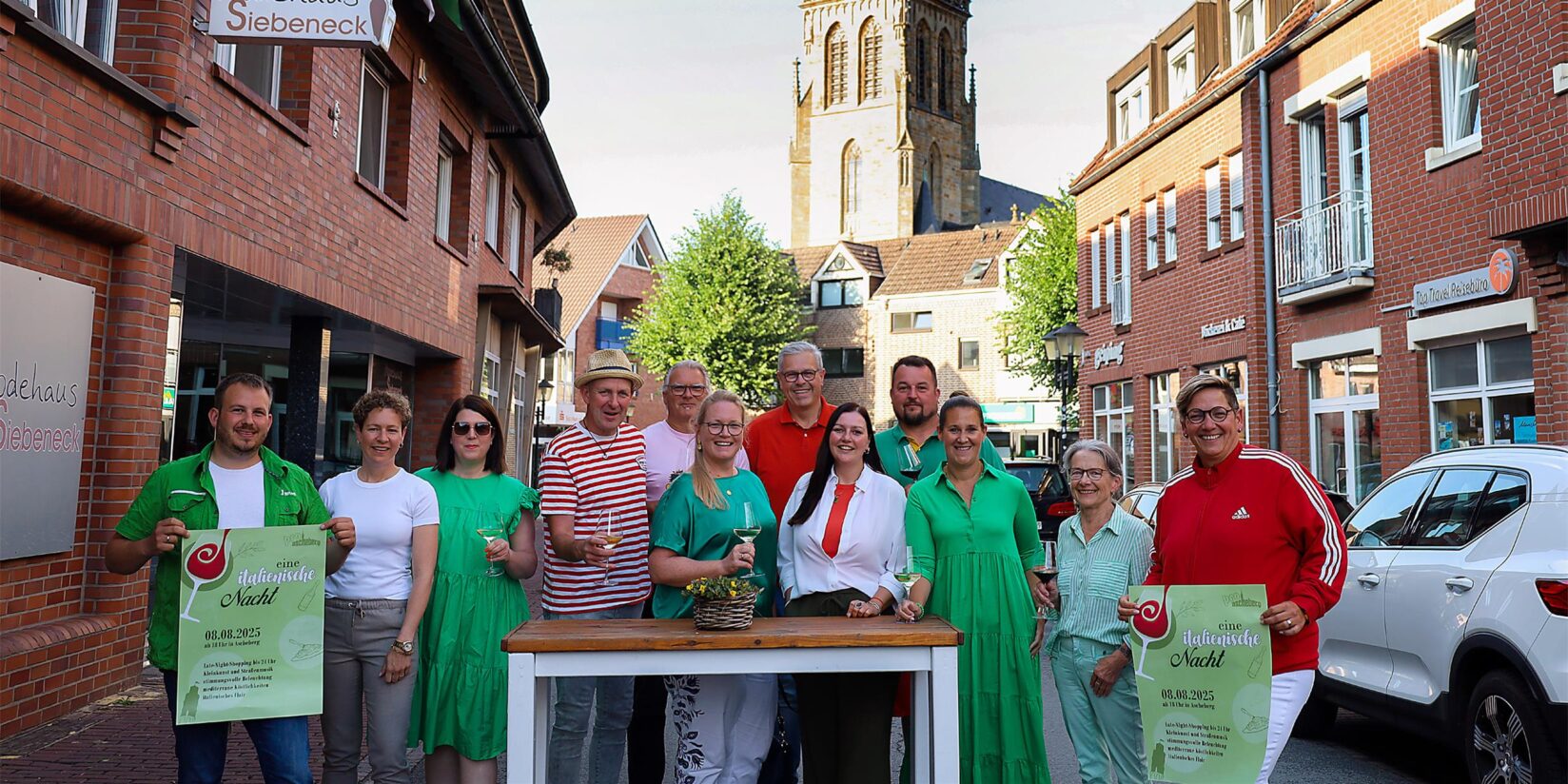 Kulinarisches Angebot, Feuershow und Late-Night-Shopping