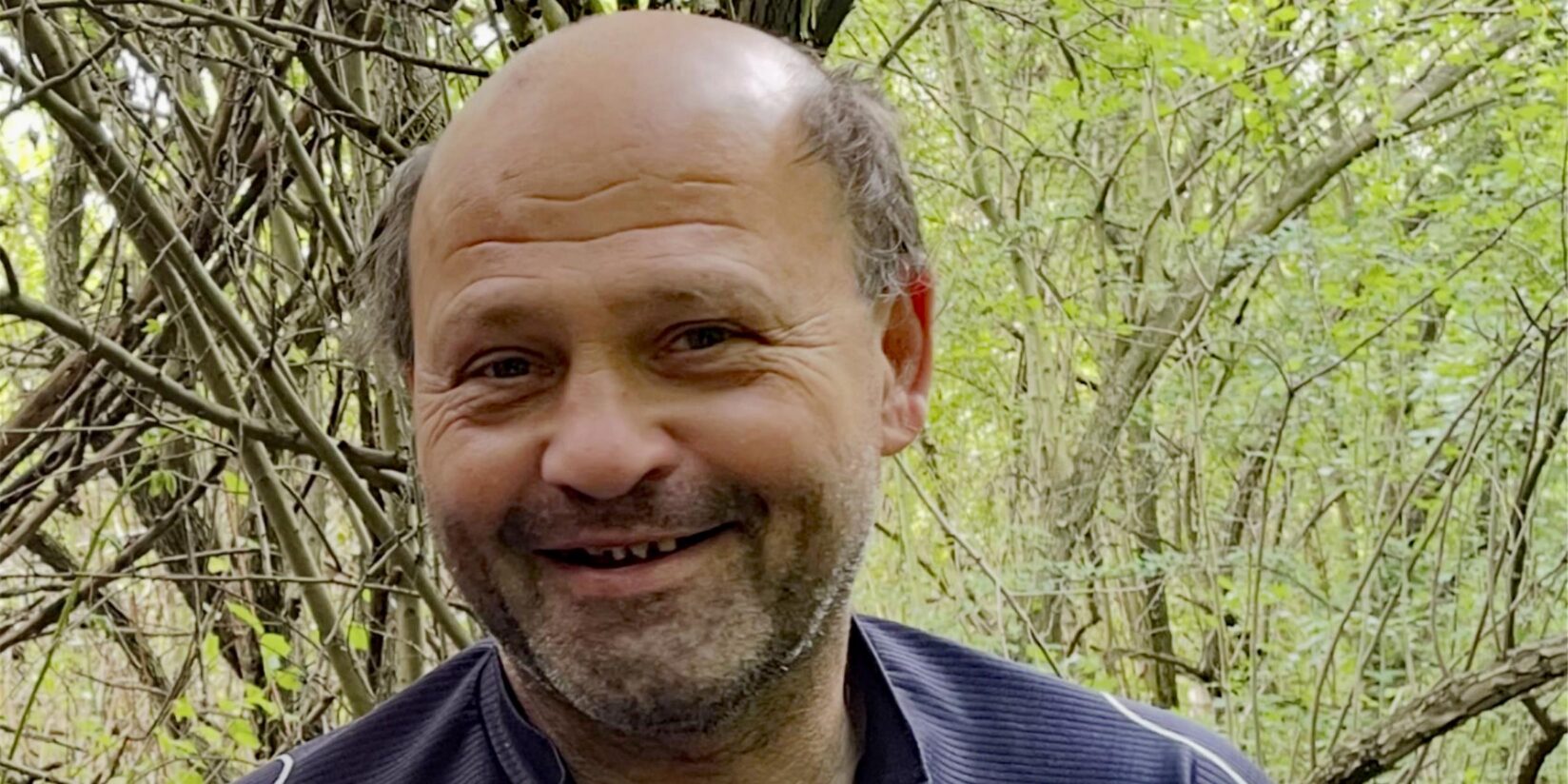 Thomas (60) lebt seit acht Jahren im Wald in Dortmund