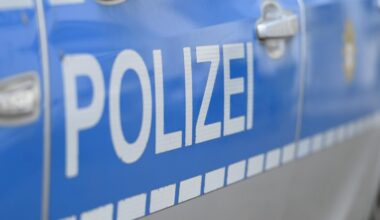Kennzeichen führt nach Unfallflucht zum Fahrzeughalter