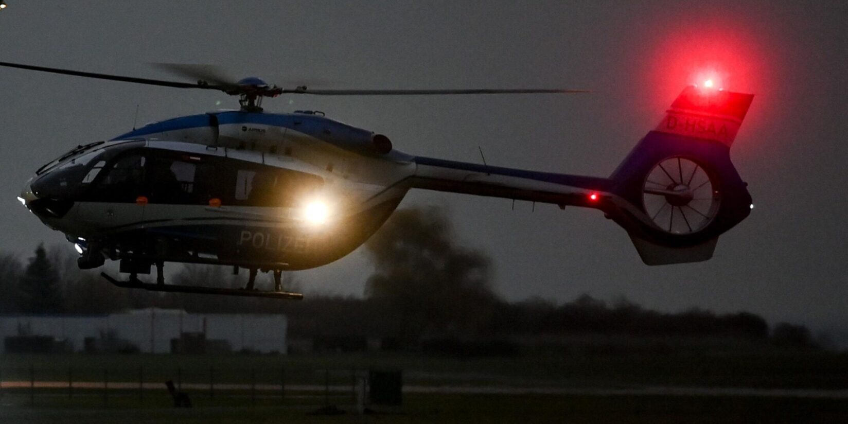 Polizei sucht Diebe mit dem Hubschrauber