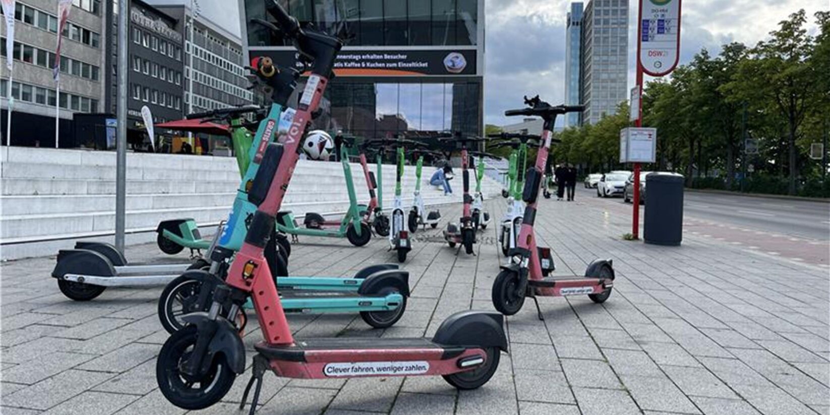 E-Scooter nur noch auf festen Parkplätzen