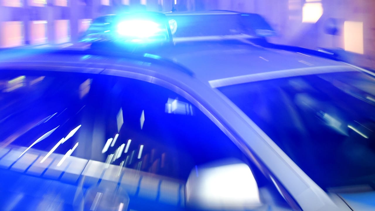 Berlin: Mann (30) stirbt nach Massenschlägerei | Regional