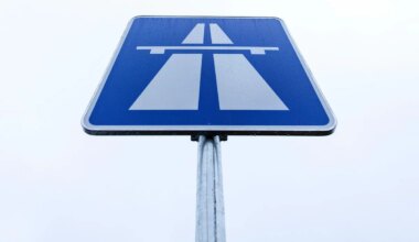 Autobahn - Technische Probleme - Autobahn bei Dresden gesperrt - Wirtschaft