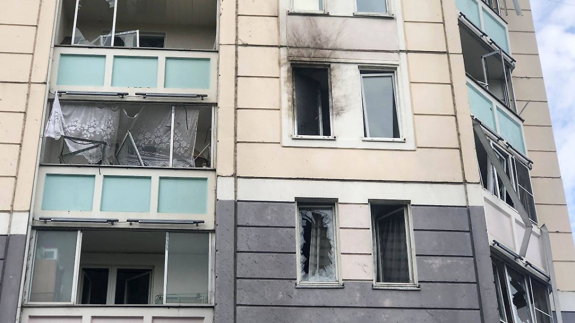 Schäden an einem Haus in Moskau-Selenograd.