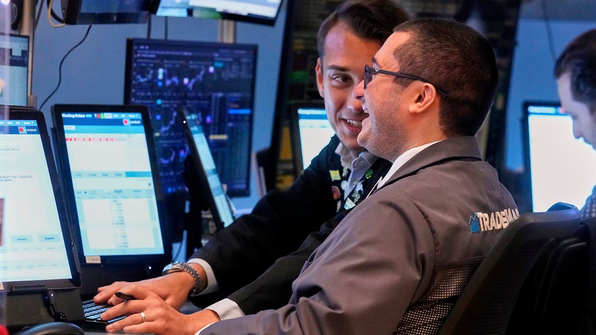 Verwirrung über Trump und Powell: US-Börsen schließen im Plus - "perfekte Woche" für den S&P
