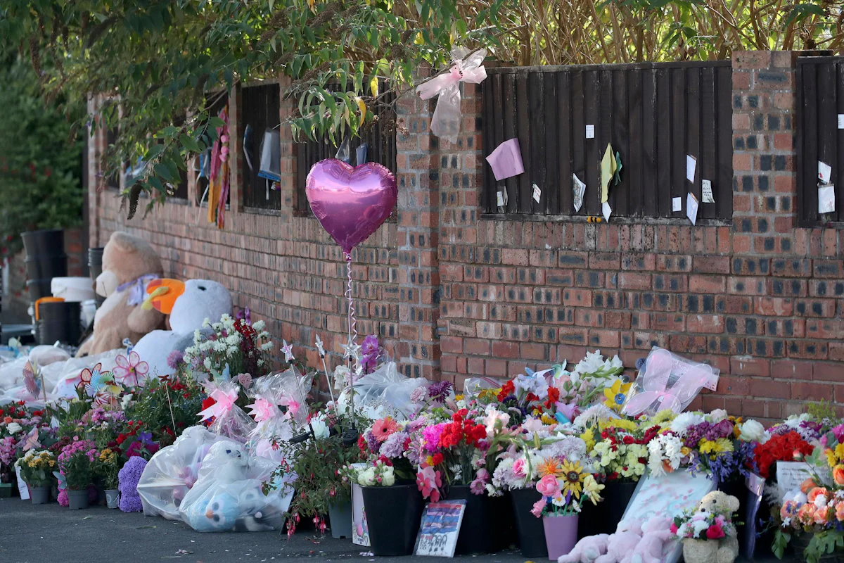 Jugendliche als Gewalttäter - Warum in Großbritannien so viele Teenager zum Messer greifen - Panorama