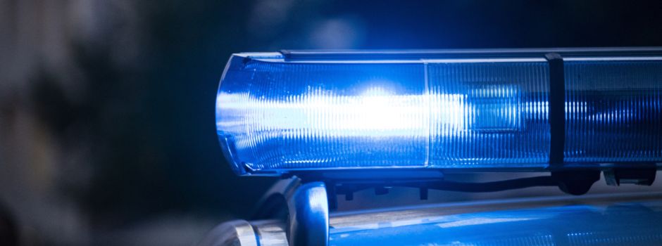 Tödlicher Unfall bei Budenheim: Autofahrer stirbt, Frau schwer verletzt