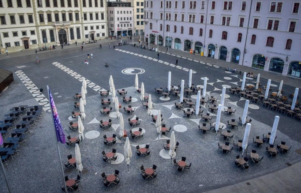 Stadt Augsburg sucht geeignete Stellen für Bäume auf dem Augsburger Rathausplatz