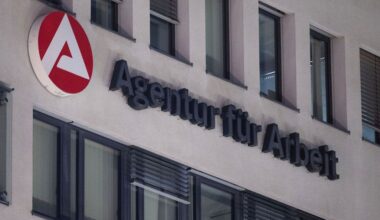 Zehnjahres-Hoch fast erreicht, knapp drei Millionen