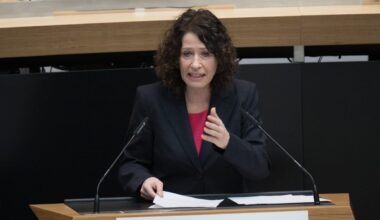 Gunnar Schupelius: Grüne eröffnen die Jagd auf Vermieter in Berlin | Regional