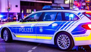 Autofahrerin (27) rast mit 100 Stundenkilometer durch Augsburger Innenstadt