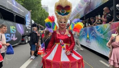 CSD in Berlin am Samstag: Festnahmen bei Gegendemo