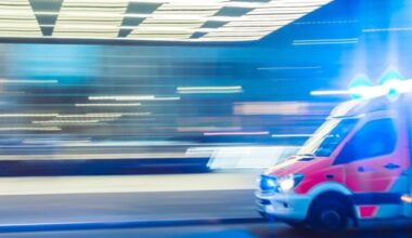 Unfall in Mainz-Gonsenheim: Autofahrer verliert Kontrolle
