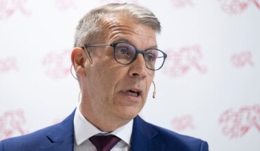 Frauenfußball: Ex-Bundesliga-Boss Knäbel überrascht mit Regelvorschlag - BILD.de