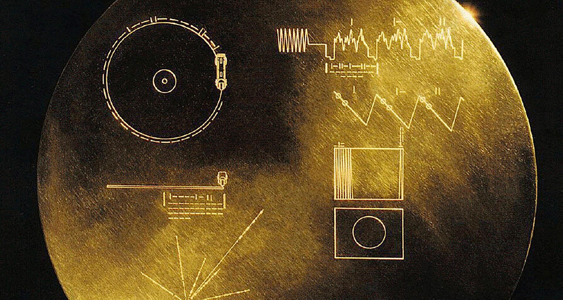 Die Voyager Golden Records sind Datenplatten mit Bild- und Audio-Informationen, die an Bord der 1977 gestarteten interstellaren Raumsonden Voyager 1 und Voyager 2 waren.