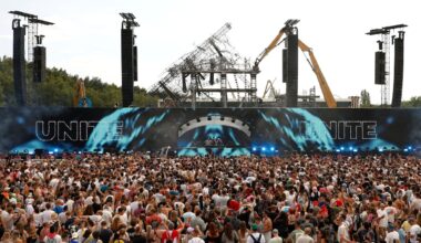 Frau feiert am Festival Tomorrowland, stirbt in Klinik | News