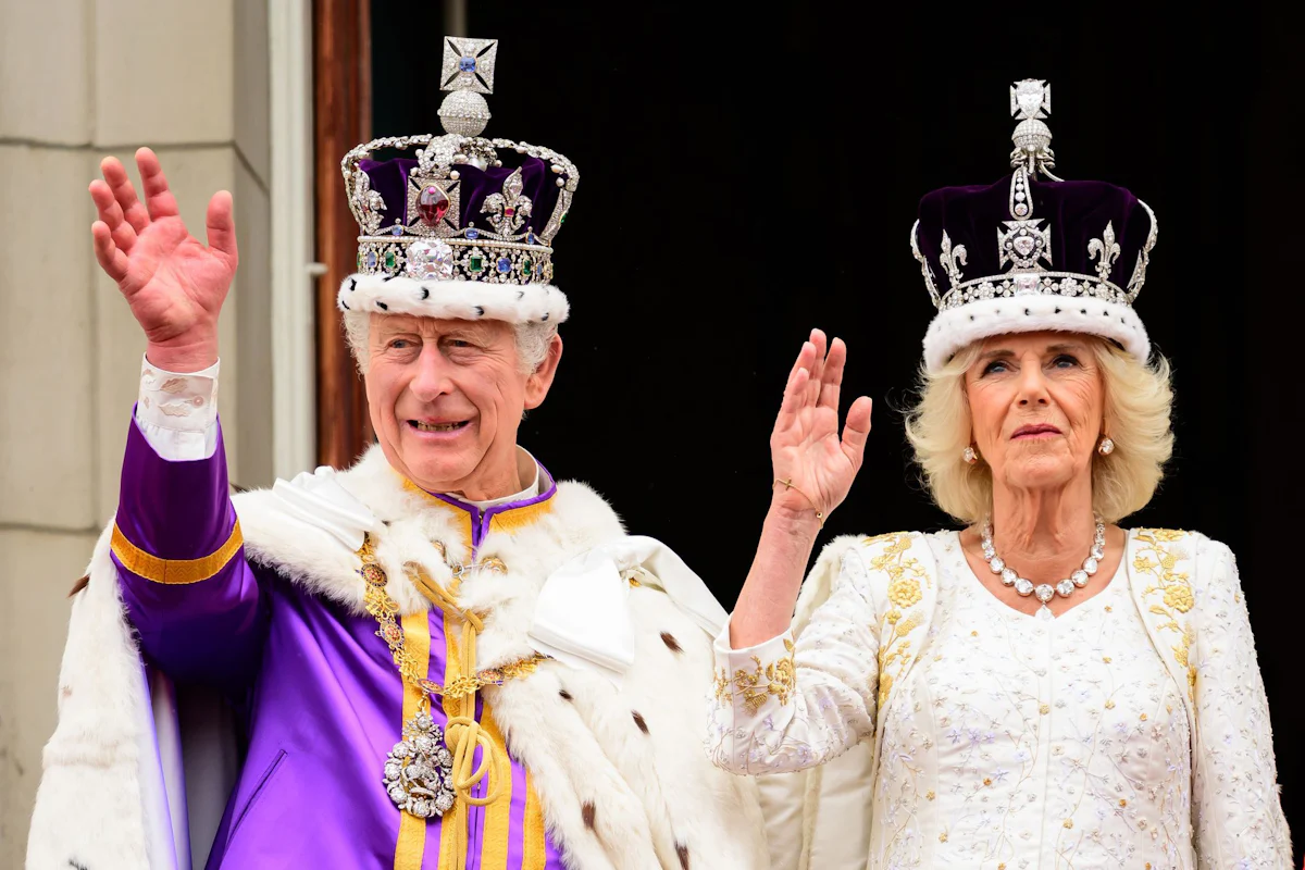 Großbritannien - Bericht veröffentlicht: Wie teuer ist eine Königsfamilie? - Panorama