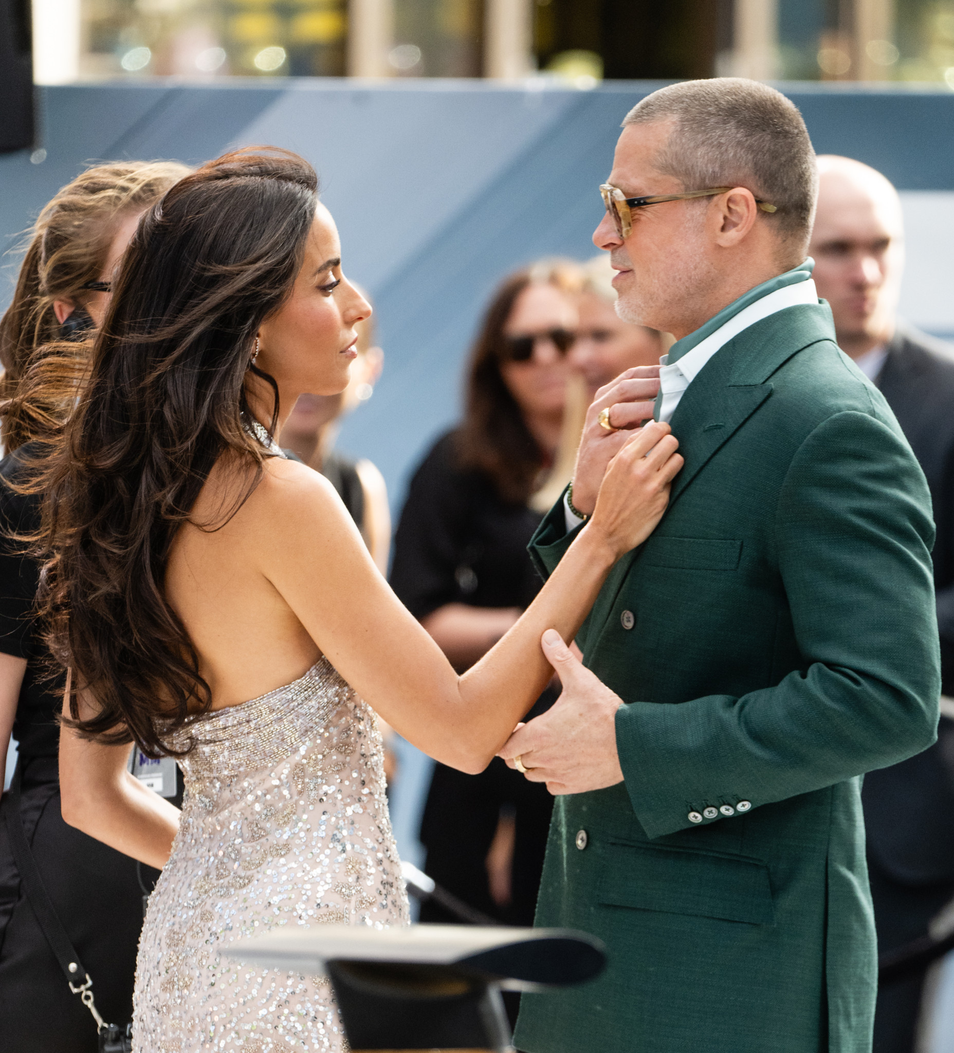 Ines de Ramon und Brad Pitt bei der Premiere von ’F1: The Movie’ am Leicester Square in London, Juni 2025.