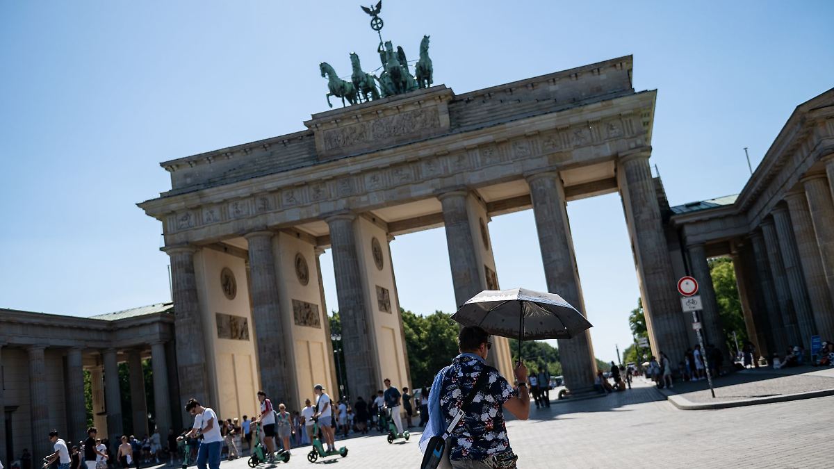 Berlin & Brandenburg: Nach dem Schwitzen: Sommerliche Temperaturen am Wochenende