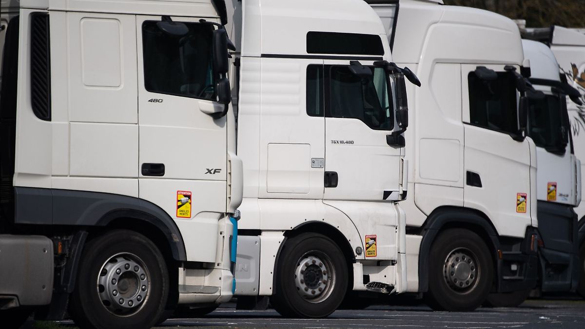 Nordrhein-Westfalen: Bundesweites Pilotprojekt zur Lkw-Gewichtskontrolle auf A4