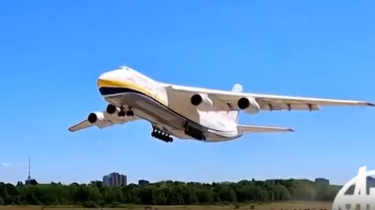In gesperrtem Luftraum gesichtet: Antonow-Geheimflug nach Leipzig überrascht Russland