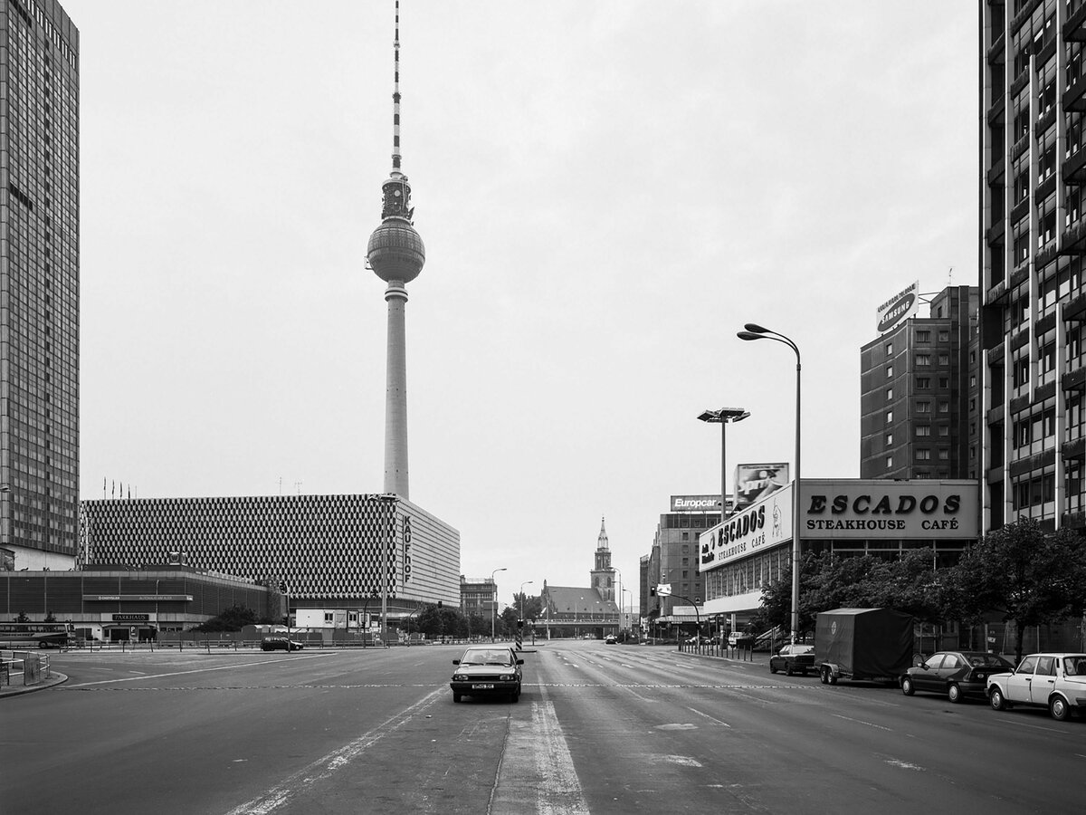 Fotoausstellung in Berlin: Vom Zusammenflicken einer Stadt