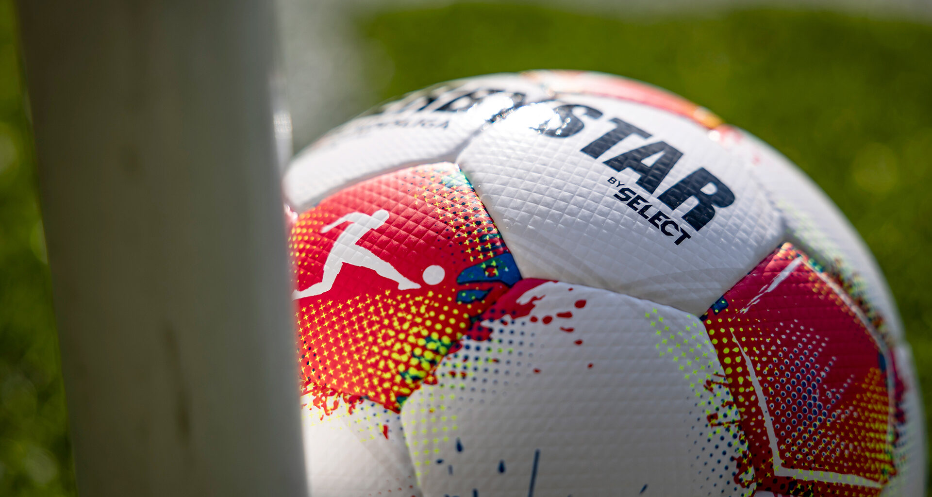 Der Offizielle Spielball der 2. Bundesliga