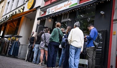 Berlin & Brandenburg: Touristenattraktion "Mustafa's Gemüse Kebap" zieht um
