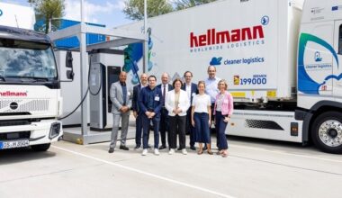 Best Practice E-Mobilität: Bund und Land zu Gast bei Hellmann in Bremen