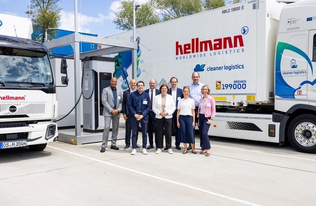 Best Practice E-Mobilität: Bund und Land zu Gast bei Hellmann in Bremen