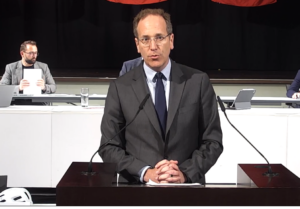 Ist jetzt auch formal korrekt zum neuen Mainzer Baudezernenten gewählt: CDU-Fraktionschef Ludwig Holle. - Screenshot: gik