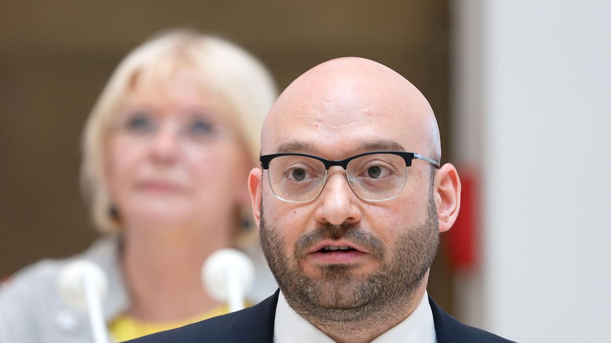 Berlin & Brandenburg: Verfassungsschutz informiert über extremistische Aktivitäten