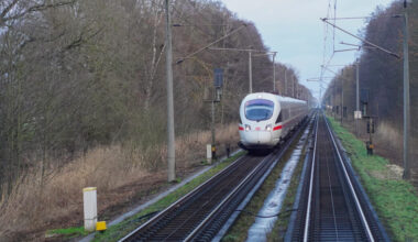 Zug auf Strecke Hamburg Berlin