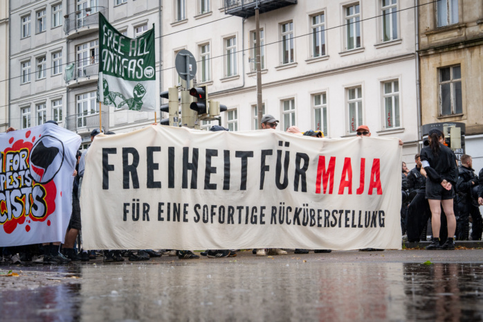 Maja T. beendet Hungerstreik und Feuerwehrleute verletzt · Leipziger Zeitung