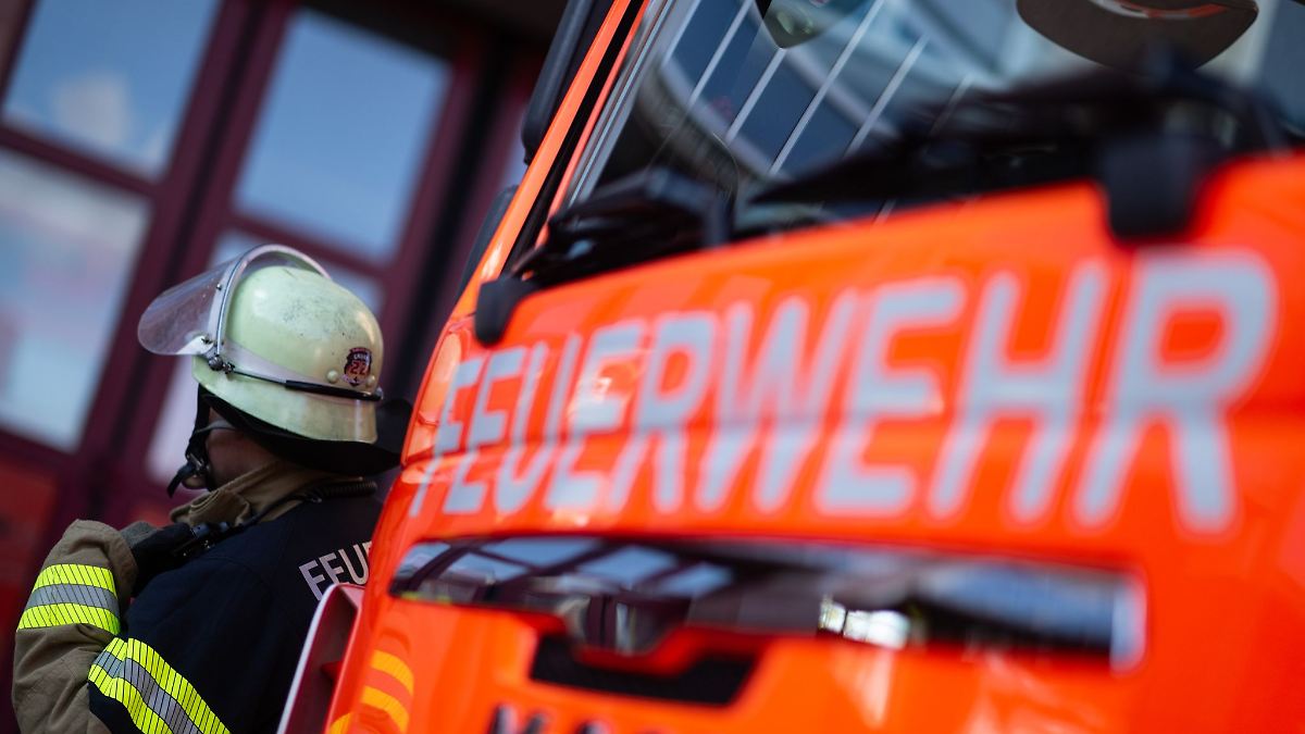 Niedersachsen & Bremen: Wohnungsbrand in Wilhelmshaven – ein Mensch verletzt
