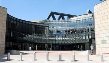 Streit mit AfD um schärfere Sicherheitsregeln im NRW-Landtag