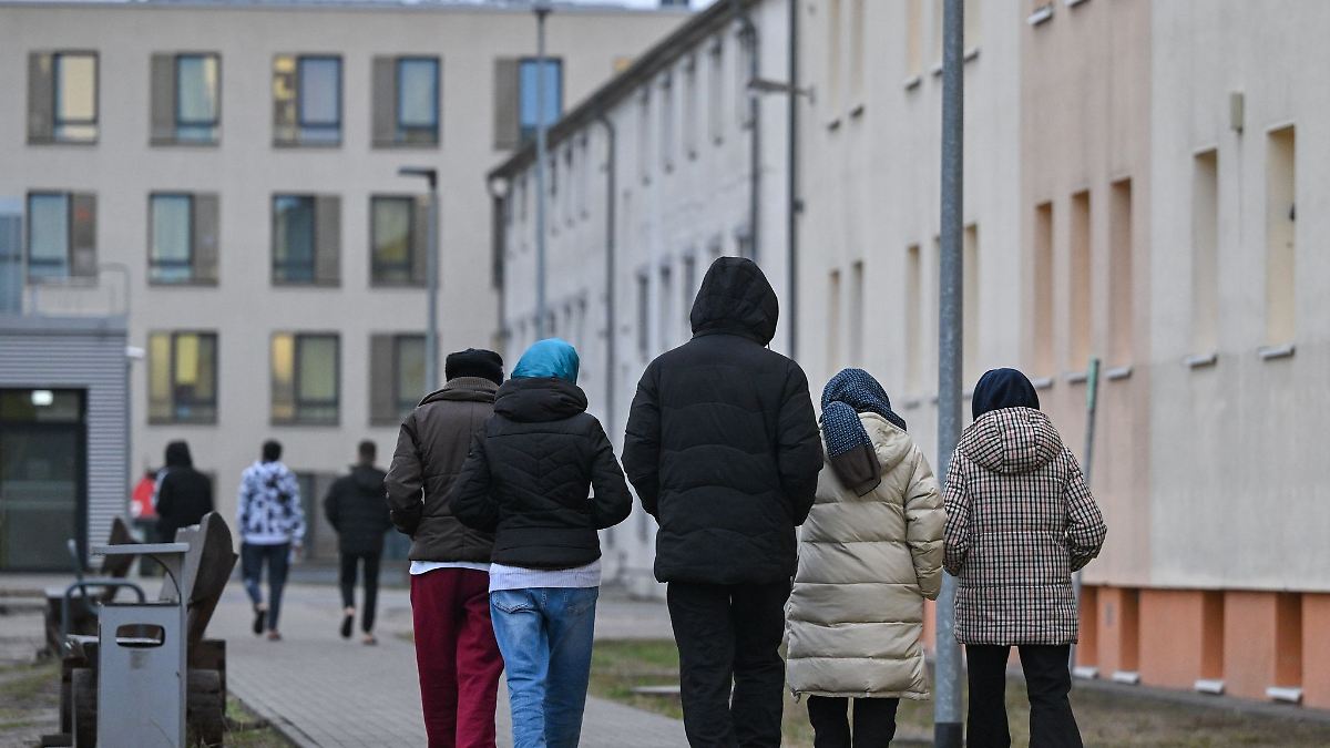 Berlin & Brandenburg: Brandenburg rechnet mit deutlich weniger neuen Flüchtlingen