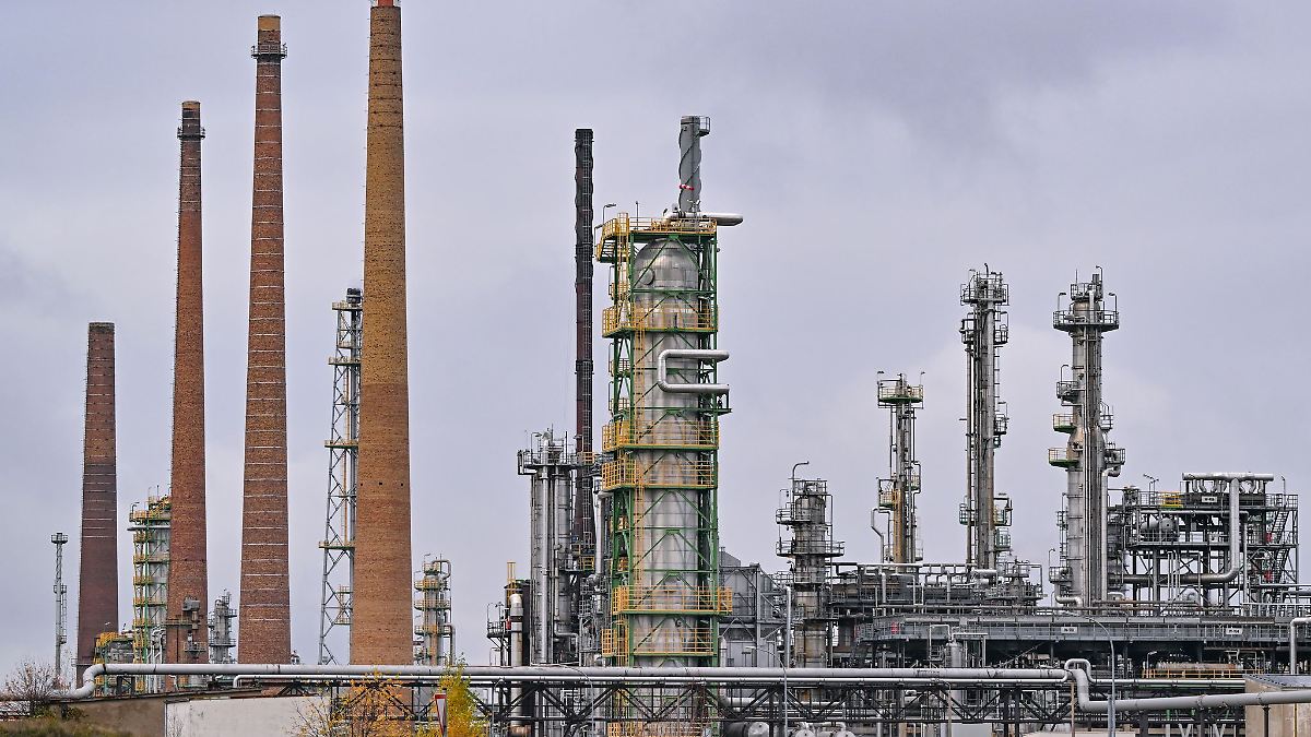 Berlin & Brandenburg: Minister will Industrieansiedlung bei PCK ermöglichen