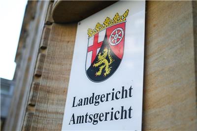 Vorwurf Terrorismusfinanzierung – Jugendlicher vor Gericht