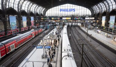 Hamburg & Schleswig-Holstein: Polizei fasst Dieb nach Handy-Klau im Zug