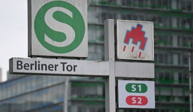 Hamburg & Schleswig-Holstein: Gleis-Unfall am Berliner Tor: S-Bahn erfasst jungen Mann