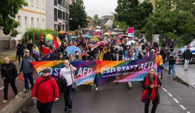 Berlin & Brandenburg: Polizei begleitet CSDs - Keine Störungen durch Gegendemo