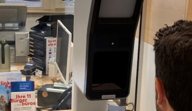 Zur Erstellung der digitalen Lichtbilder kommen ab sofort in allen Bürgerbüros Lichtbildterminals zum Einsatz © Landeshauptstadt Düsseldorf