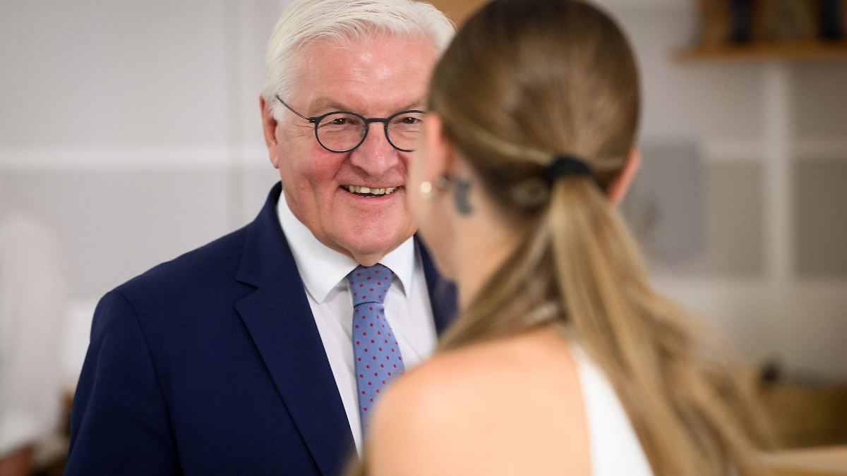 Berlin & Brandenburg: Bundespräsident: Wunsch nach mehr Kontakt zwischen Milieus