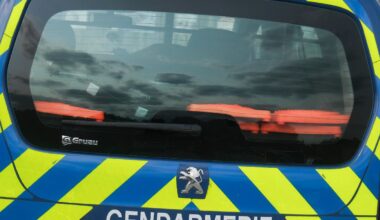 Ein Wagen der französischen Polizei