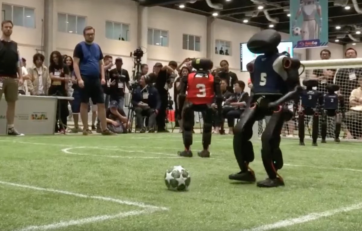Fußball-Weltmeister: Roboter der HTWK Leipzig siegen deutlich