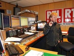 Helmer Litzke im RTL RADIO-Studio in Kirchberg 2008 (Bild: privat)