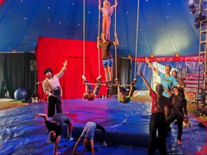 Eichsfelder Kinder und Jugendliche proben Akrobatik und Clownerie im Ferienprogramm – Clanys Eichsfeld-Blog, das Online-Magazin für Duderstadt und die Region Eichsfeld